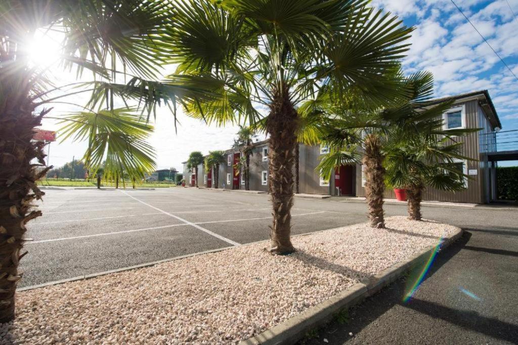 Brit Hotel Essentiel Pau לסקאר מראה חיצוני תמונה