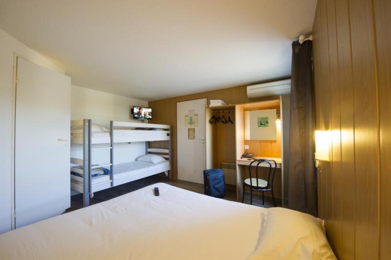 Brit Hotel Essentiel Pau לסקאר מראה חיצוני תמונה