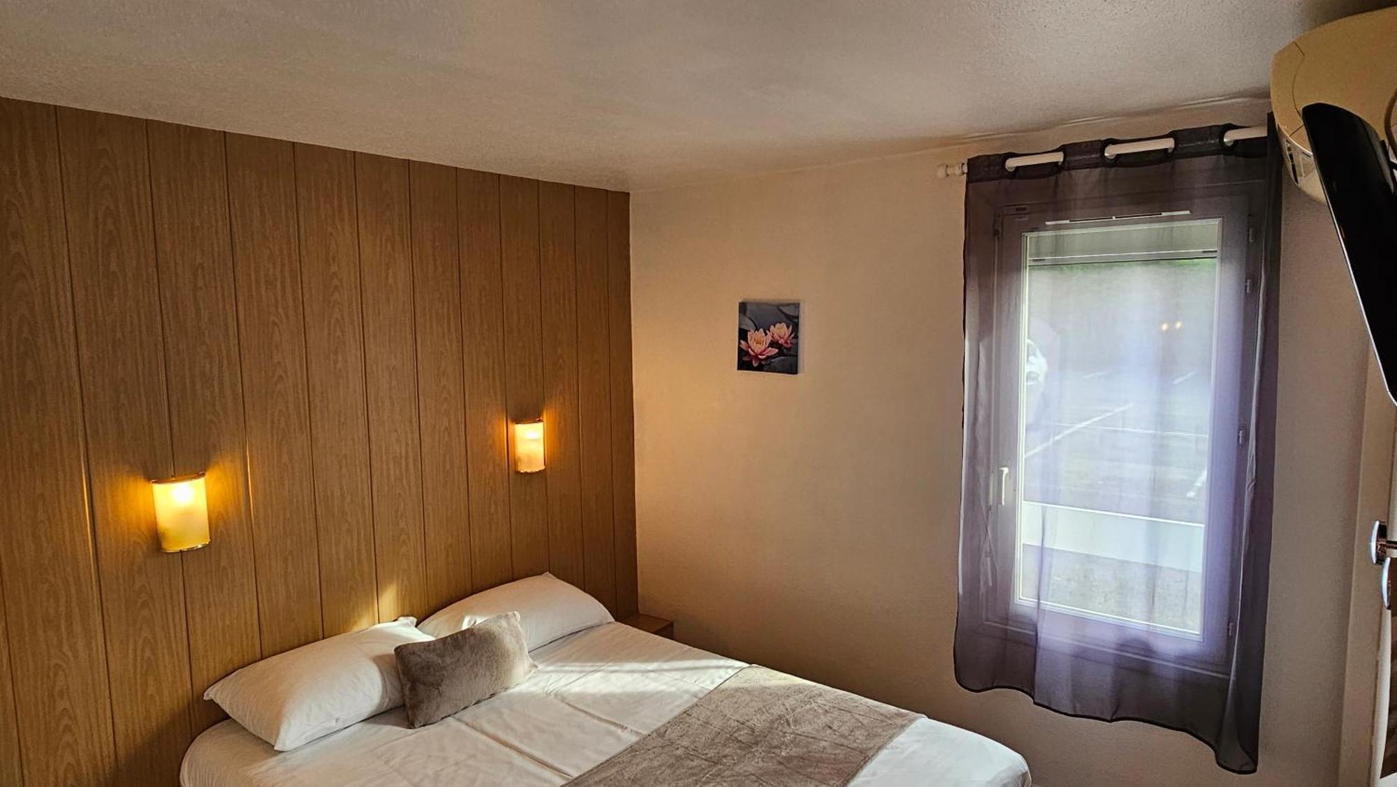 Brit Hotel Essentiel Pau לסקאר מראה חיצוני תמונה