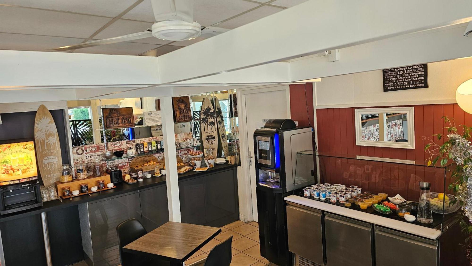 Brit Hotel Essentiel Pau לסקאר מראה חיצוני תמונה