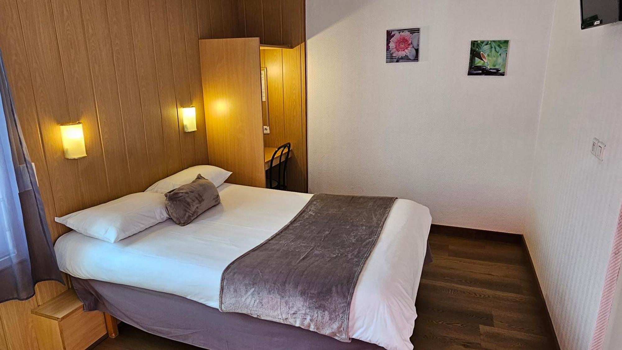 Brit Hotel Essentiel Pau לסקאר מראה חיצוני תמונה
