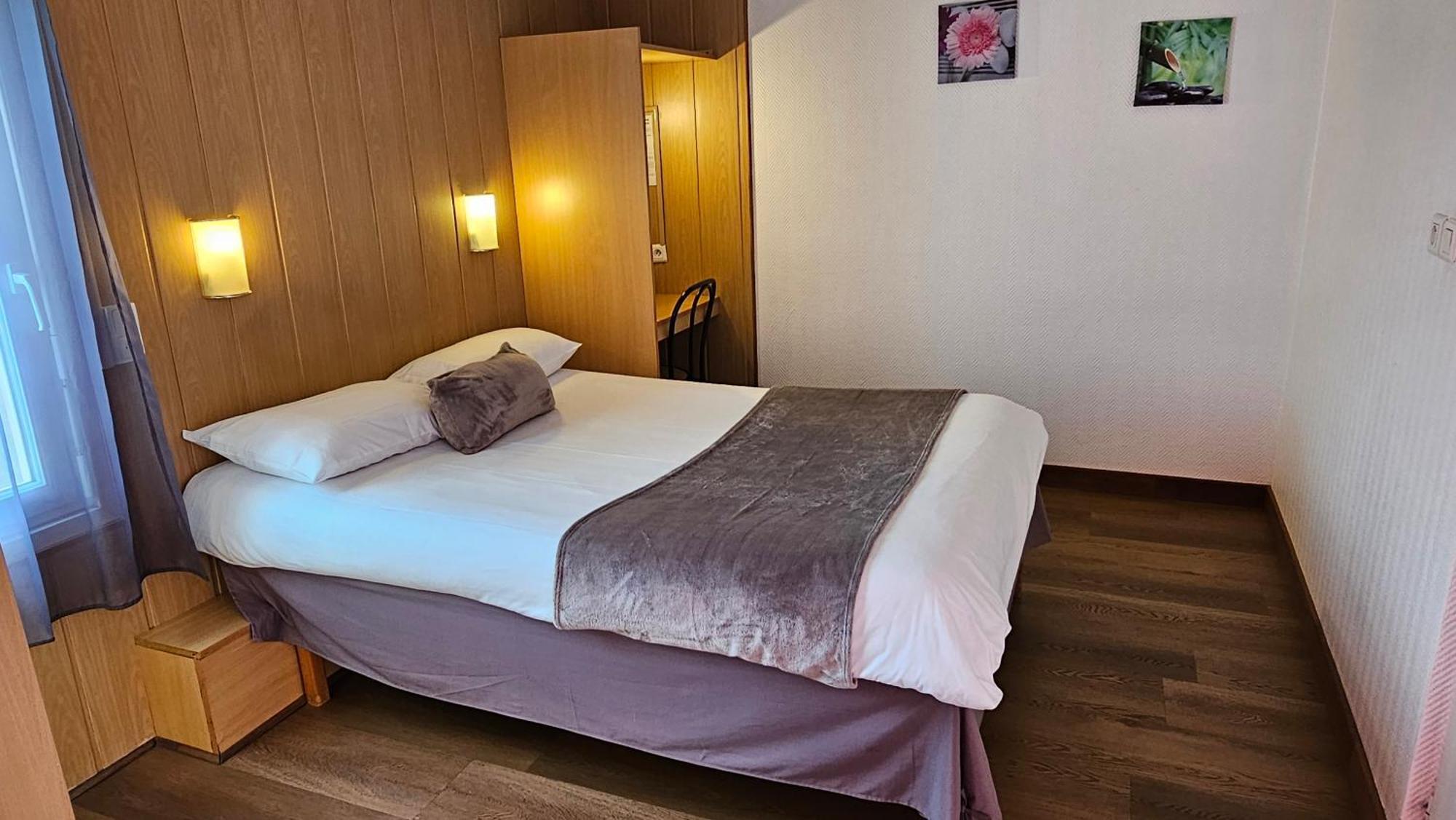 Brit Hotel Essentiel Pau לסקאר מראה חיצוני תמונה