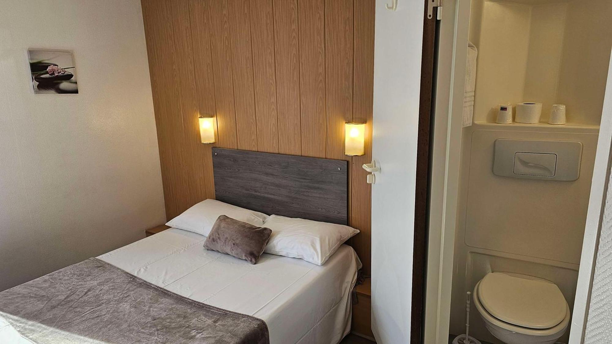 Brit Hotel Essentiel Pau לסקאר מראה חיצוני תמונה
