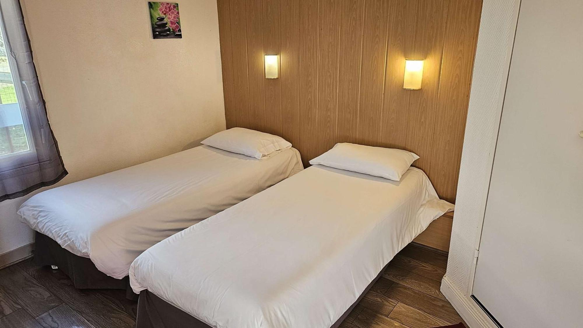Brit Hotel Essentiel Pau לסקאר מראה חיצוני תמונה