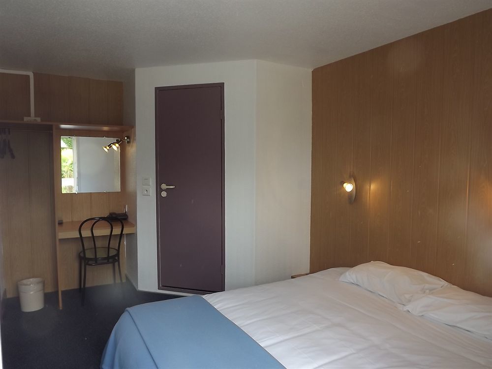 Brit Hotel Essentiel Pau לסקאר מראה חיצוני תמונה
